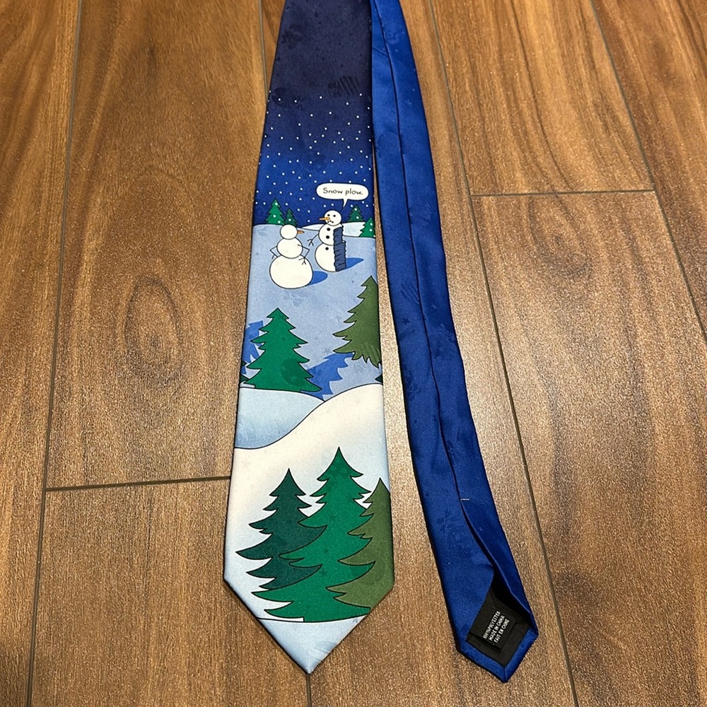 Snowmen Plow Accident Novelty Tie